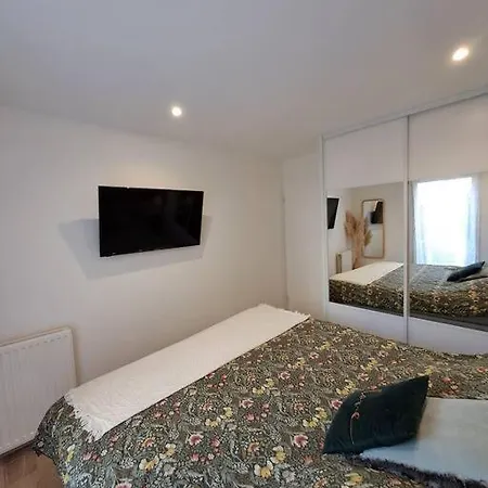 Cosy A Creteil.